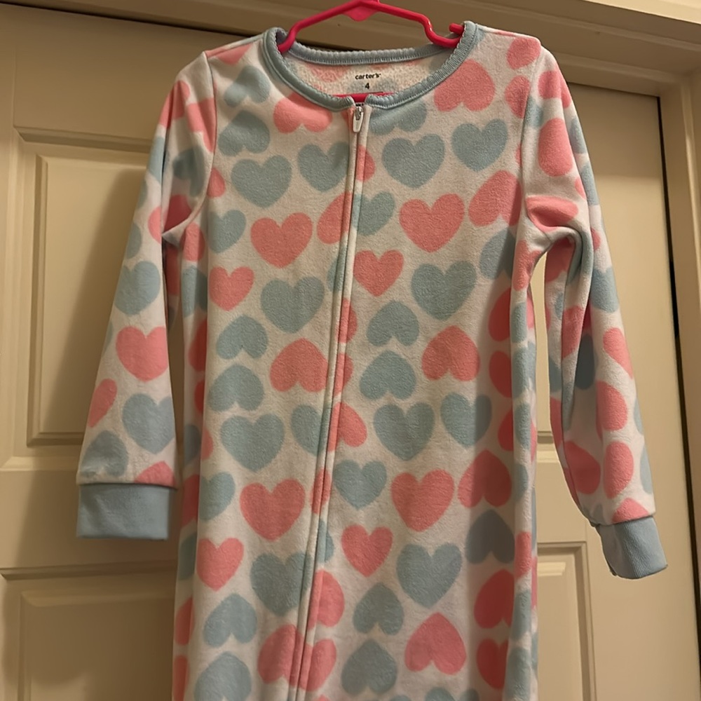 Carters girls Pjs! - Picture 4 of 5